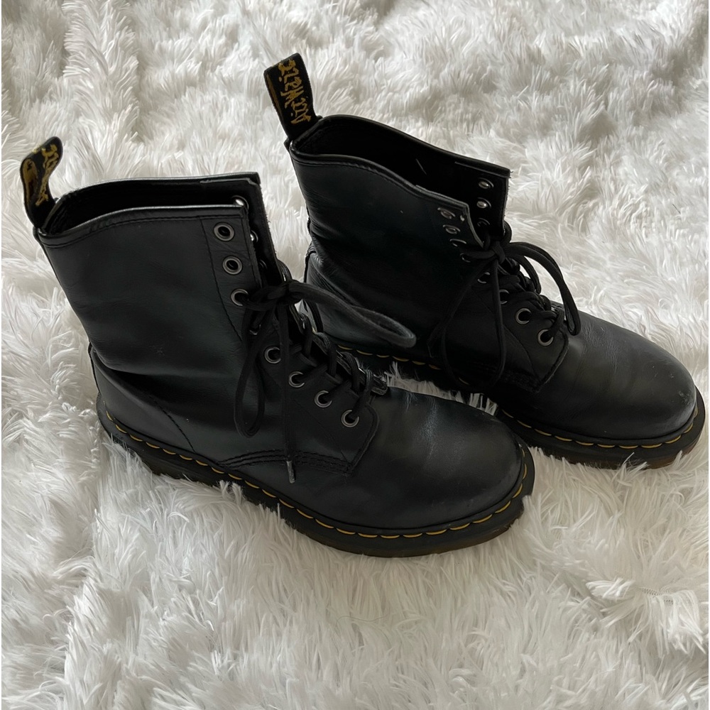 Classic Dr Martens combat boots!